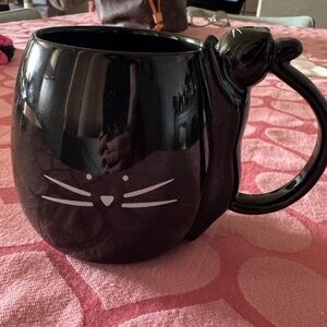 CAT MUG .